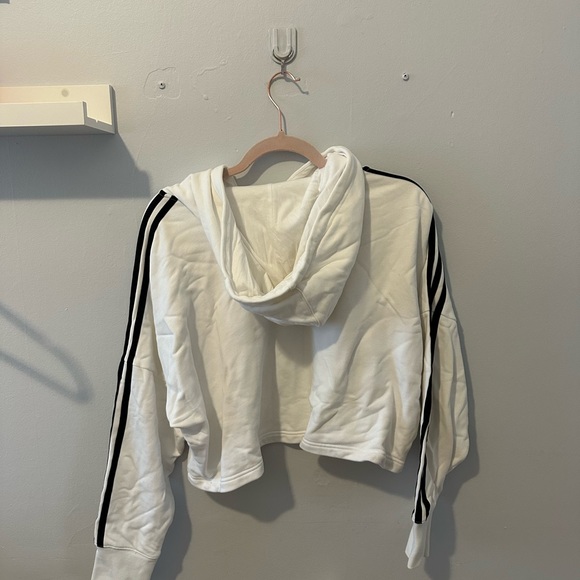 Adidas cropped hoodie size S - Picture 3 of 3